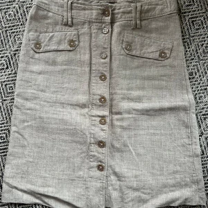 Linnekjol Part two strl 36 - I jättefint skick Från djur och rökfritt hem 