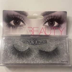 Fransar - Helt nya HudaBeauty fransar kostar orginalt 249kr