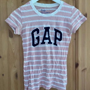 Gap tshirt - T-shirt från GAP