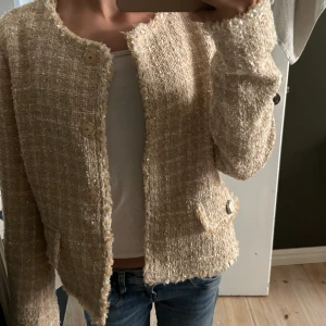 Superfin finjacka! - Ursnygg glittrig jacka! Fint använt skick💫