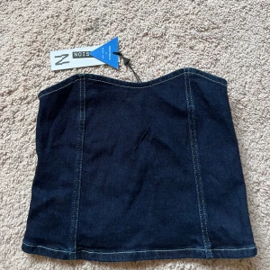 Jeans Topp - Jeans bandeau topp från noisy may, helt oanvänd