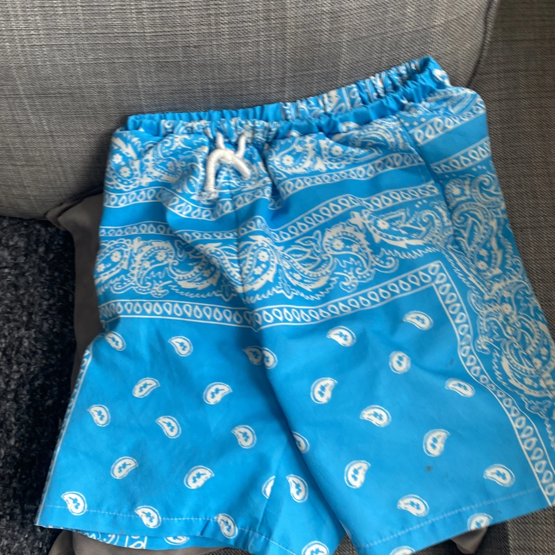 Badshorts kan andvändas som normala shorts 
