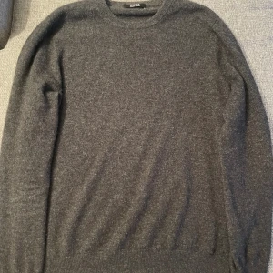 GOBI Cashmere tröja - Säljer min GOBI Cashmere tröja, väldigt fint skick, väldigt lite använd, skick 8-9/10