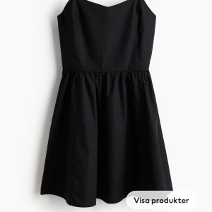 Superfin ny klänning från HM - Helt ny med prislappen kvar, superfin passform!🩷