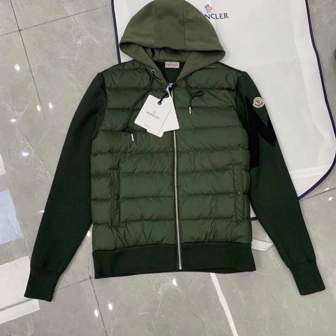 Moncler jacka