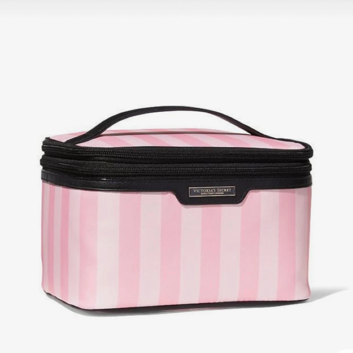 Söker Victorias Secret sminkväska💗🤍