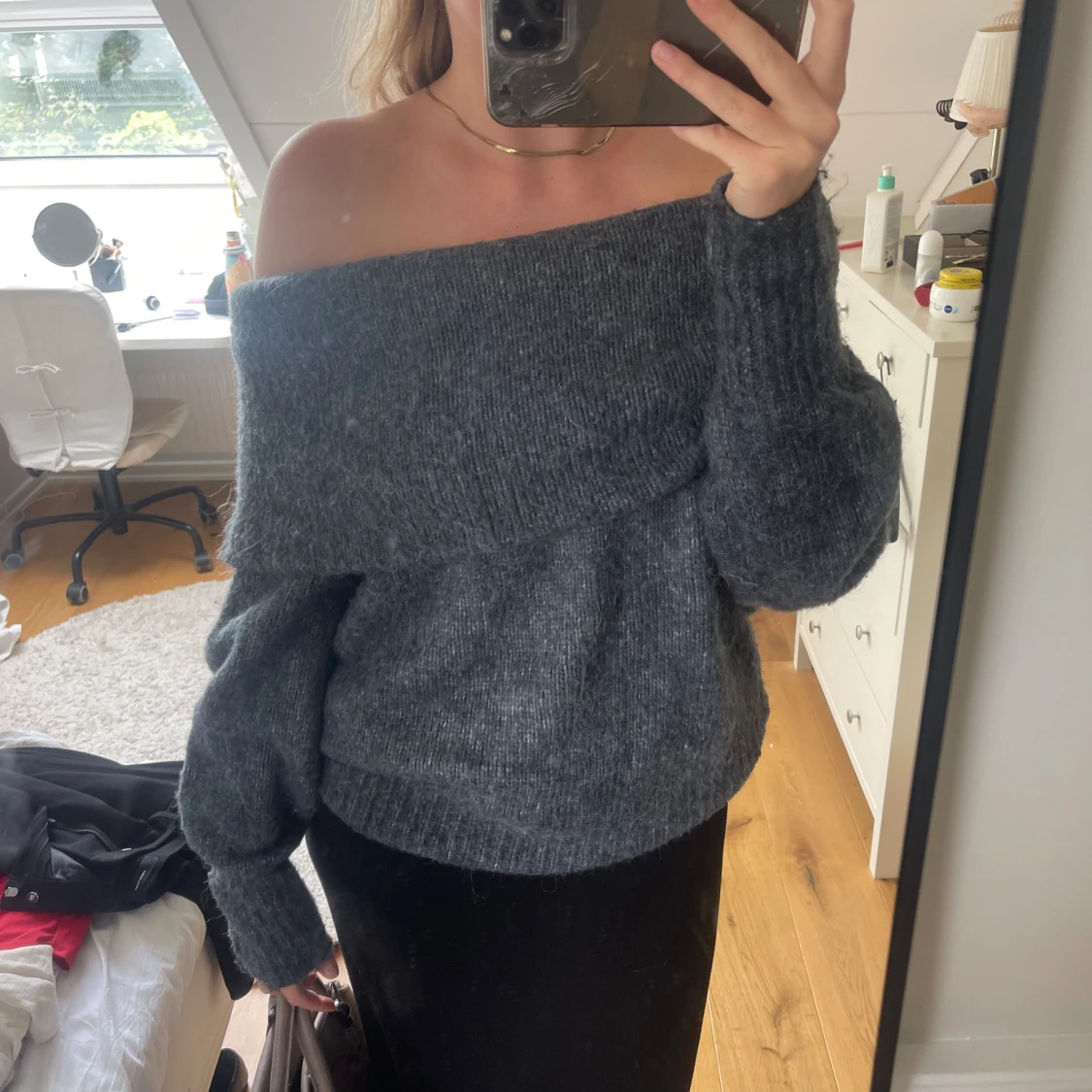 Offshoulder stickad tröja  - 91