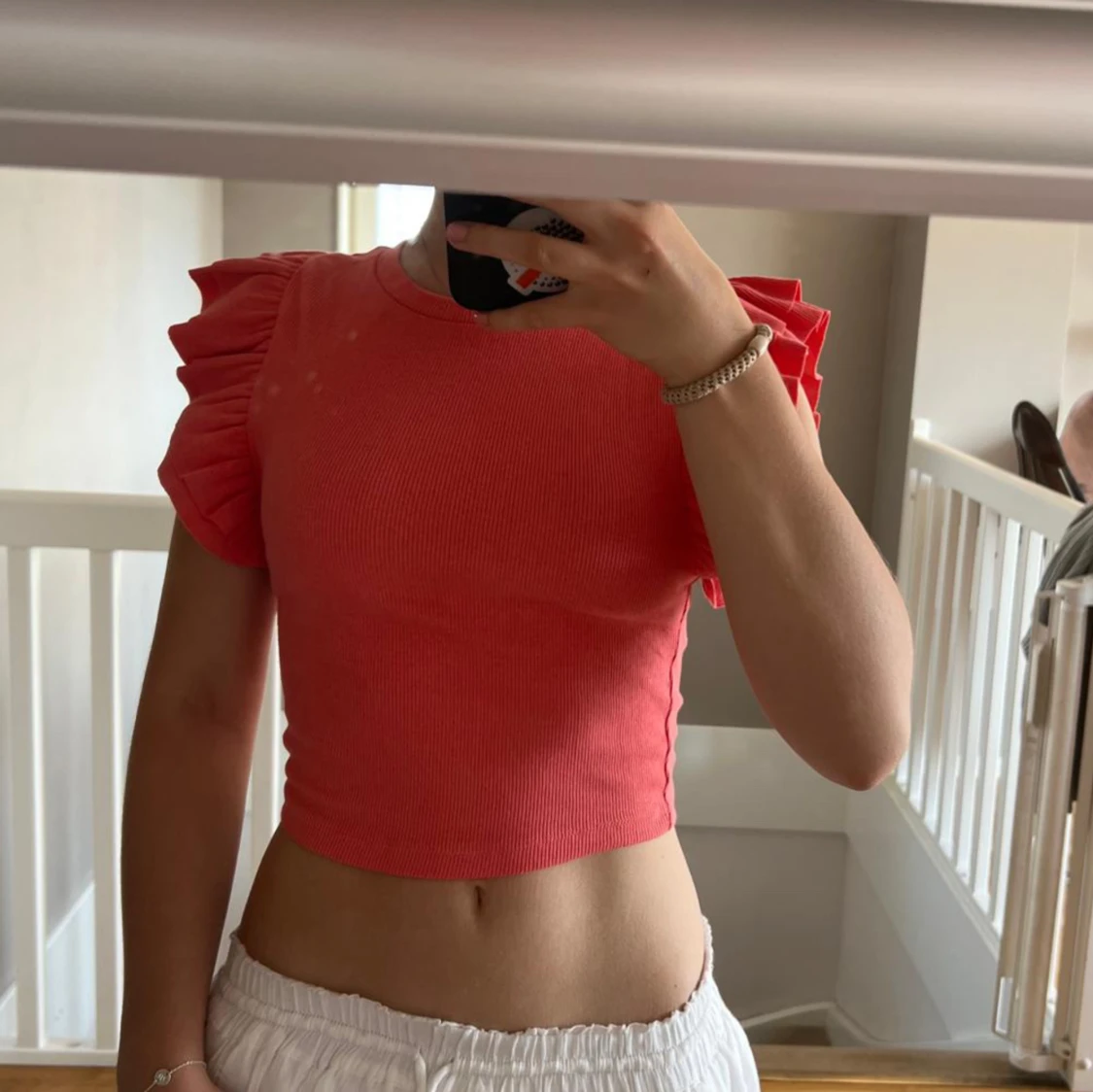 En jätte fin tröja från Zara i storlek S men passar också XS - 90