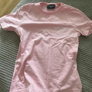 Juicy Couture T-Shirt - Använd 1 gång 🫶