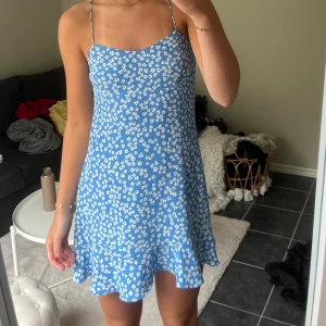 Klänning - Klänning från zara