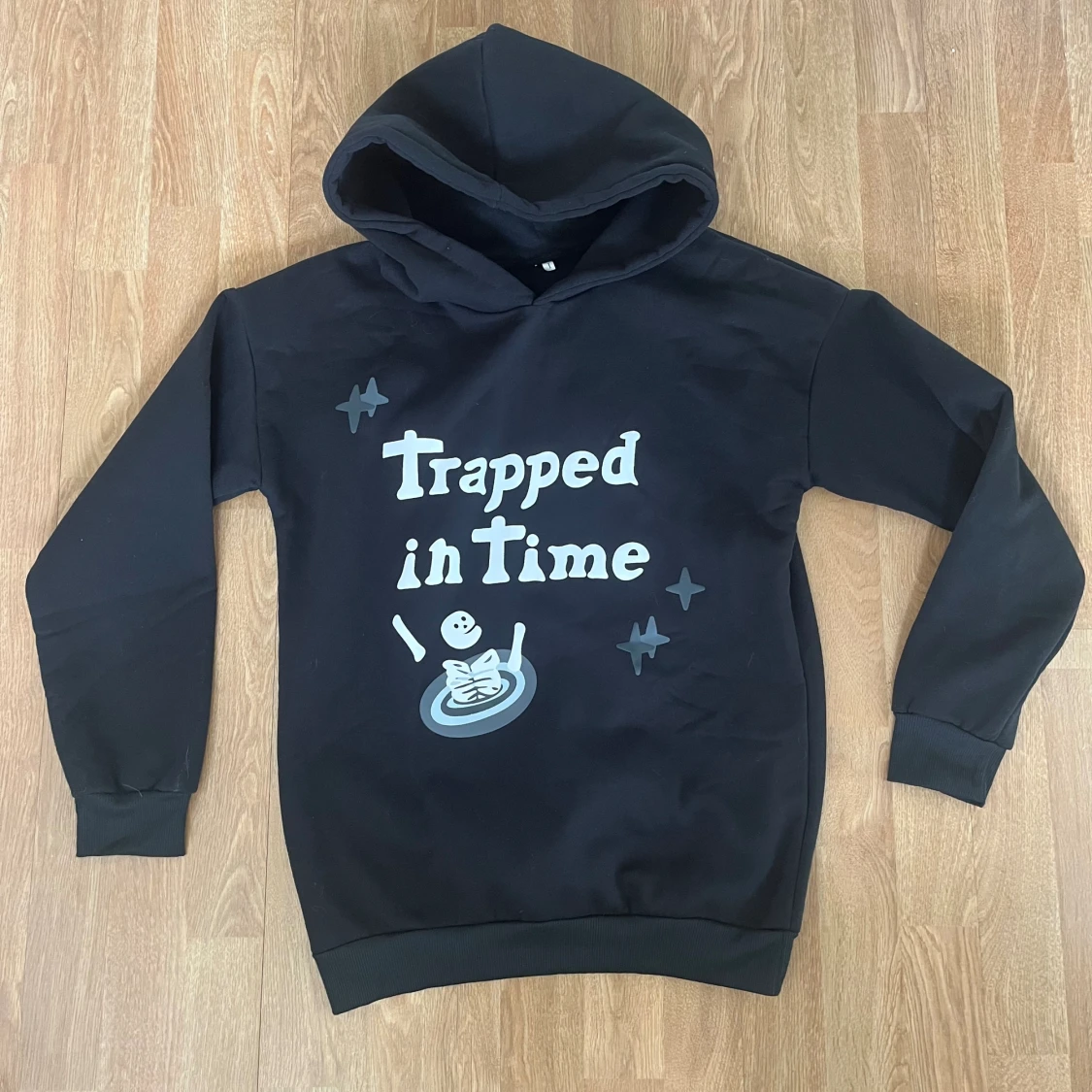 Broken planet hoodie 