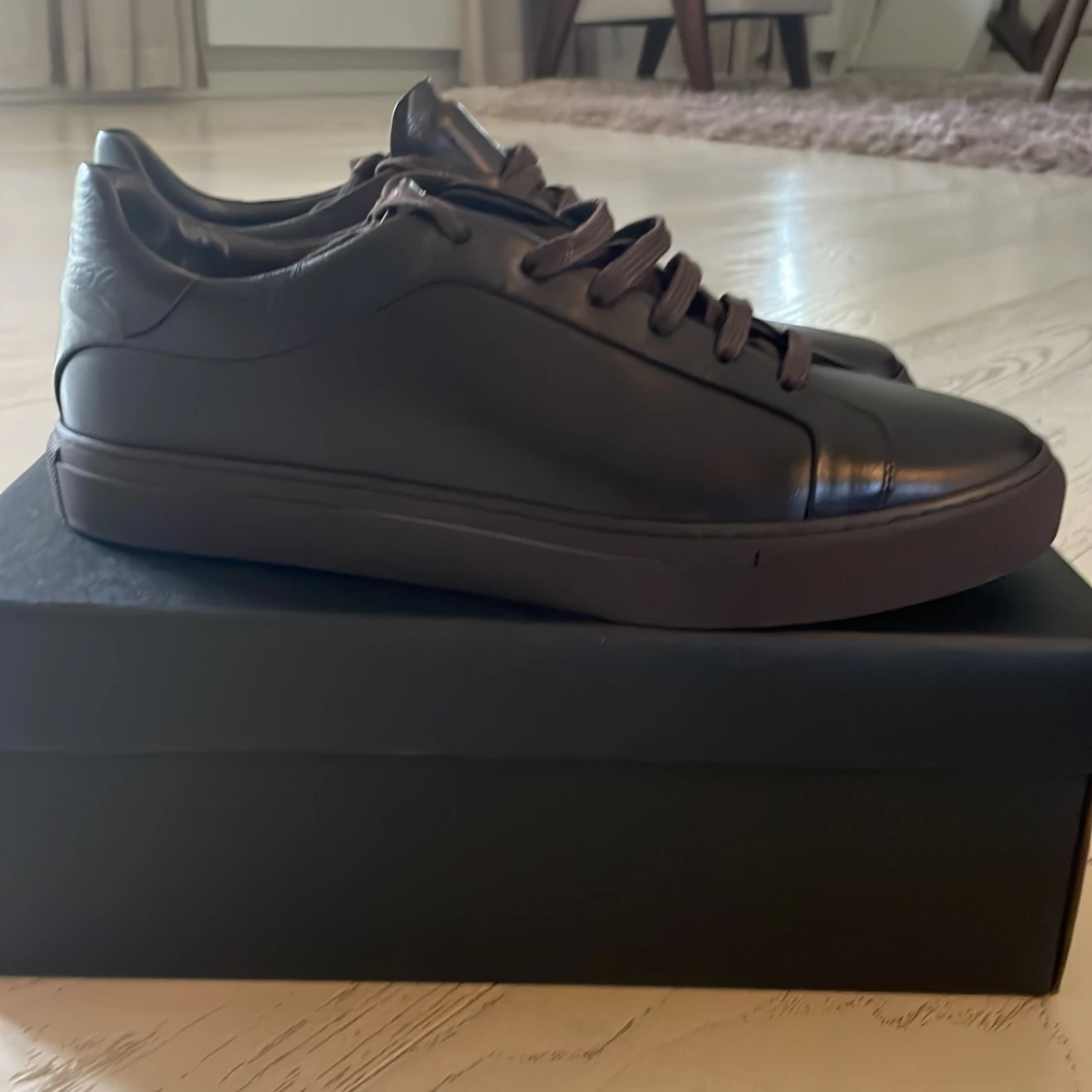 Tja! Jag säljer ett par massimo dutti skor som jag köpt är lite stora på mig. - 90