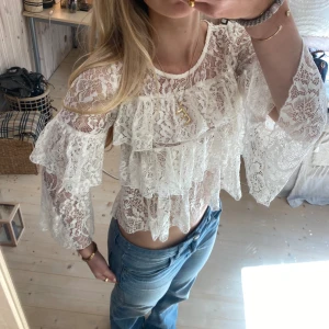 Blus - SUPER snygga topp eller blus!! 