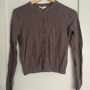 Brun Kofta - Suuupersöt och trendig kofta från H&M 