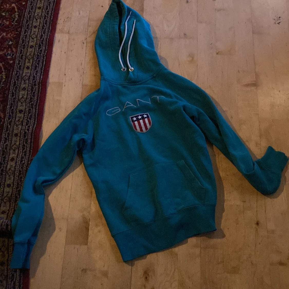 Gant hoddie grön