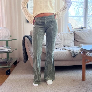 Manchester byxor!! - Jätte snygga byxor! MIDJEMÅTT:73cm INNERBENSLÄNGDEN:82cm