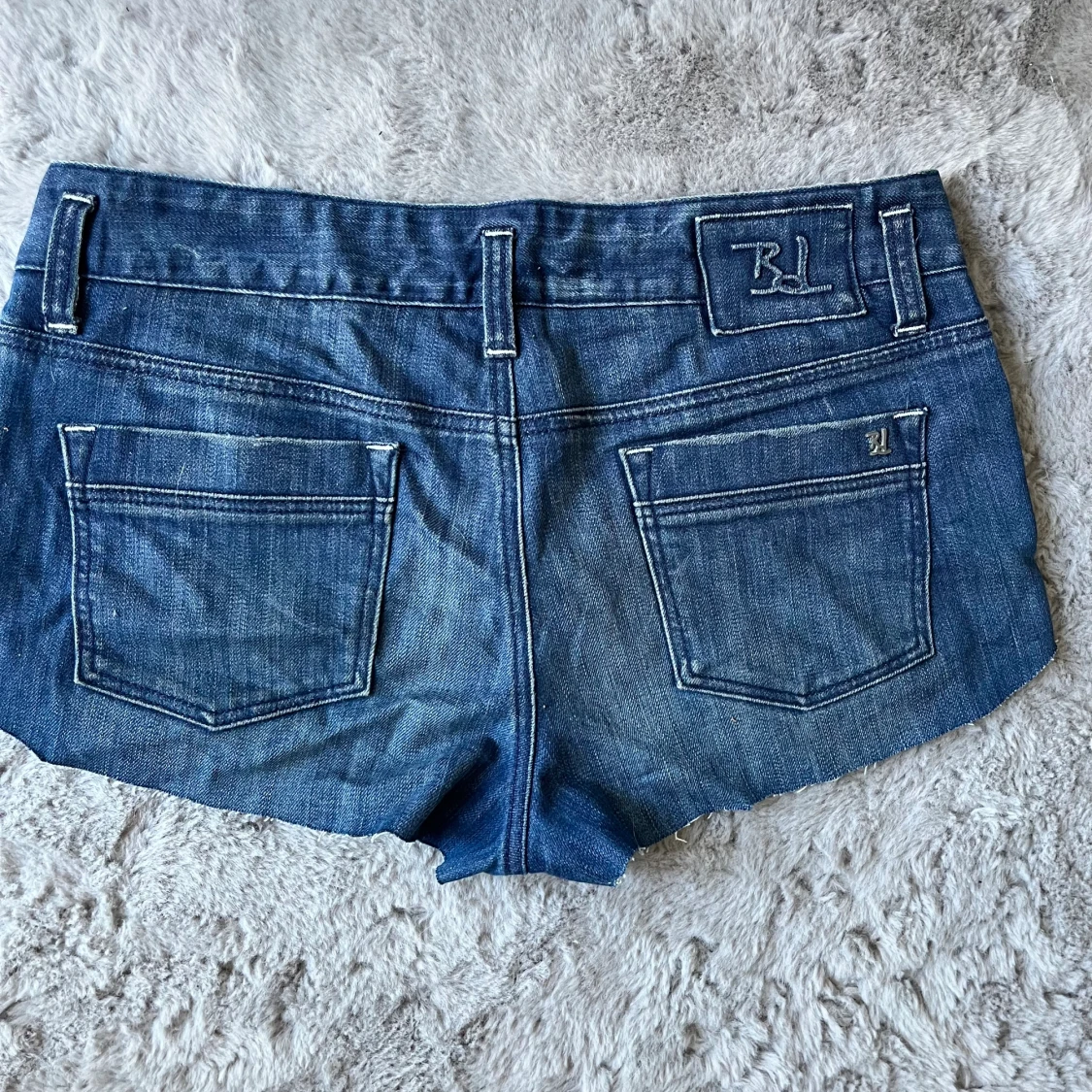 Lågmidjade jeansshorts - 90