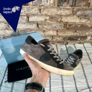 PHILIPPE MODEL - Riktigt feta Philippe Model PRSX | Skick: 8/10 | Strl: 40 (Passar även 41) | Nypris 3699kr - Vårt pris 1649kr | ENDAST SKORNA MEDFÖLJER | Hör av dig om du undrar någonting!