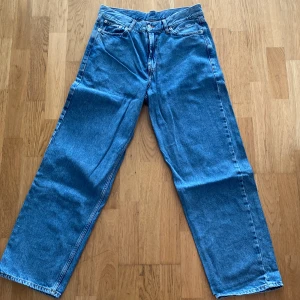 Sweet Big Skate jeans  - Tuffa baggy jeans knappt använda.  Storlek XS 