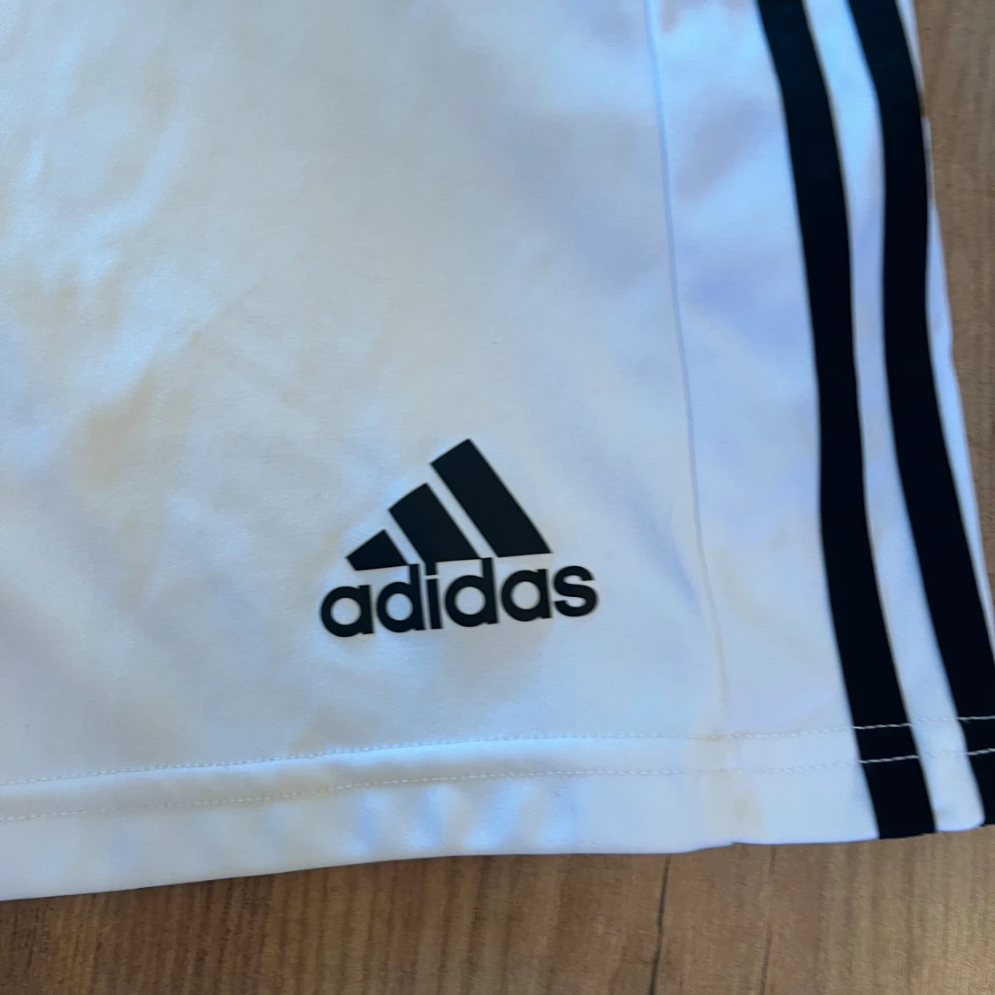 Adidas träningsshorts - 90