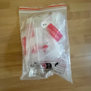 Tippar till naglar - Säljer dessa tippar från shein då jag trodde jag beställt hela naglar🫶De är såklart helt oanvända!💕Hör av dig vid frågor