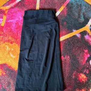 Lång kjol - Köp via vinted