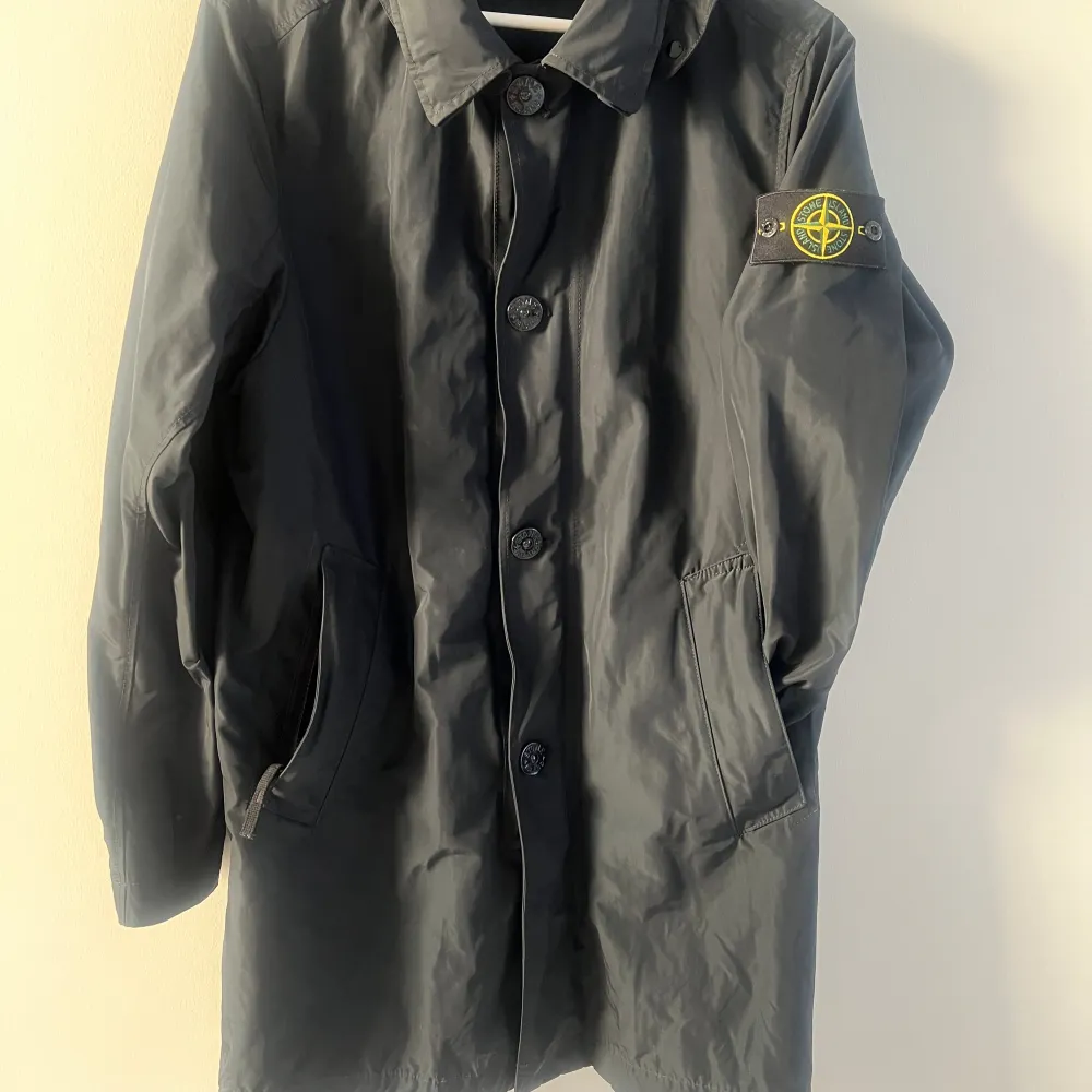 Jacka/kappa från Stone Island.  Nypris cirka 8000:- . Jackor.