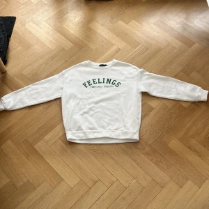 Top - Cropped jumper, great condition 