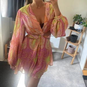 Zara klänning  - Slutsåld på zara ❤️