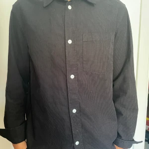 Tröja V/pike  - En väldigt fin tröja/pike. Har använt den några gånger fast tyckte inte den passade mig fint.