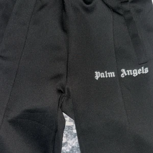 Palm Angels  - Äkta Palm angels byxan 