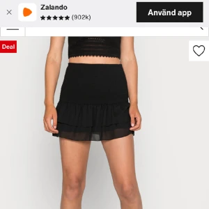 Kjol - Använd 1 gång, inga defekter!🤍 Pris går att diskutera! Ord pris: 399kr