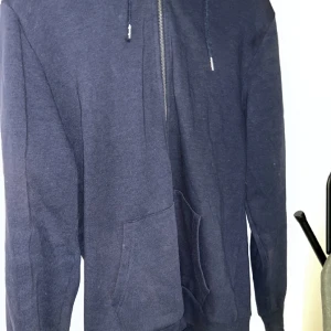 Navy kofta - Mörkblå vanlig kofta 