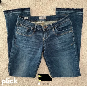 Ltb Jeans  - köpte dom på plick men passade mig inte så bra.(Lånade bilder)💗 skriv om ni undrar något och klicka gärna på köp nu💕 byxorna är i bra skick.