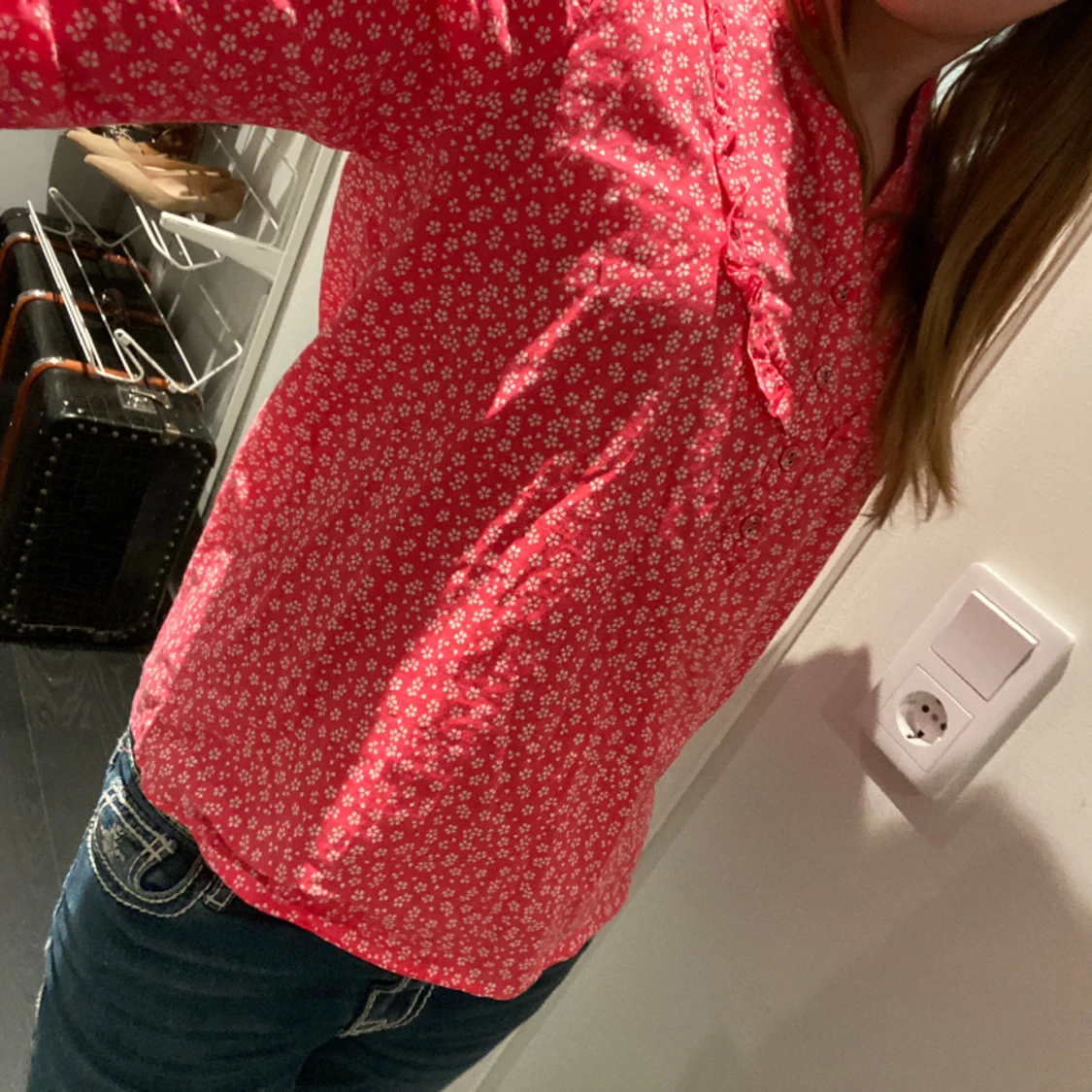 Rosa tröja med så blommor på💕 - 90