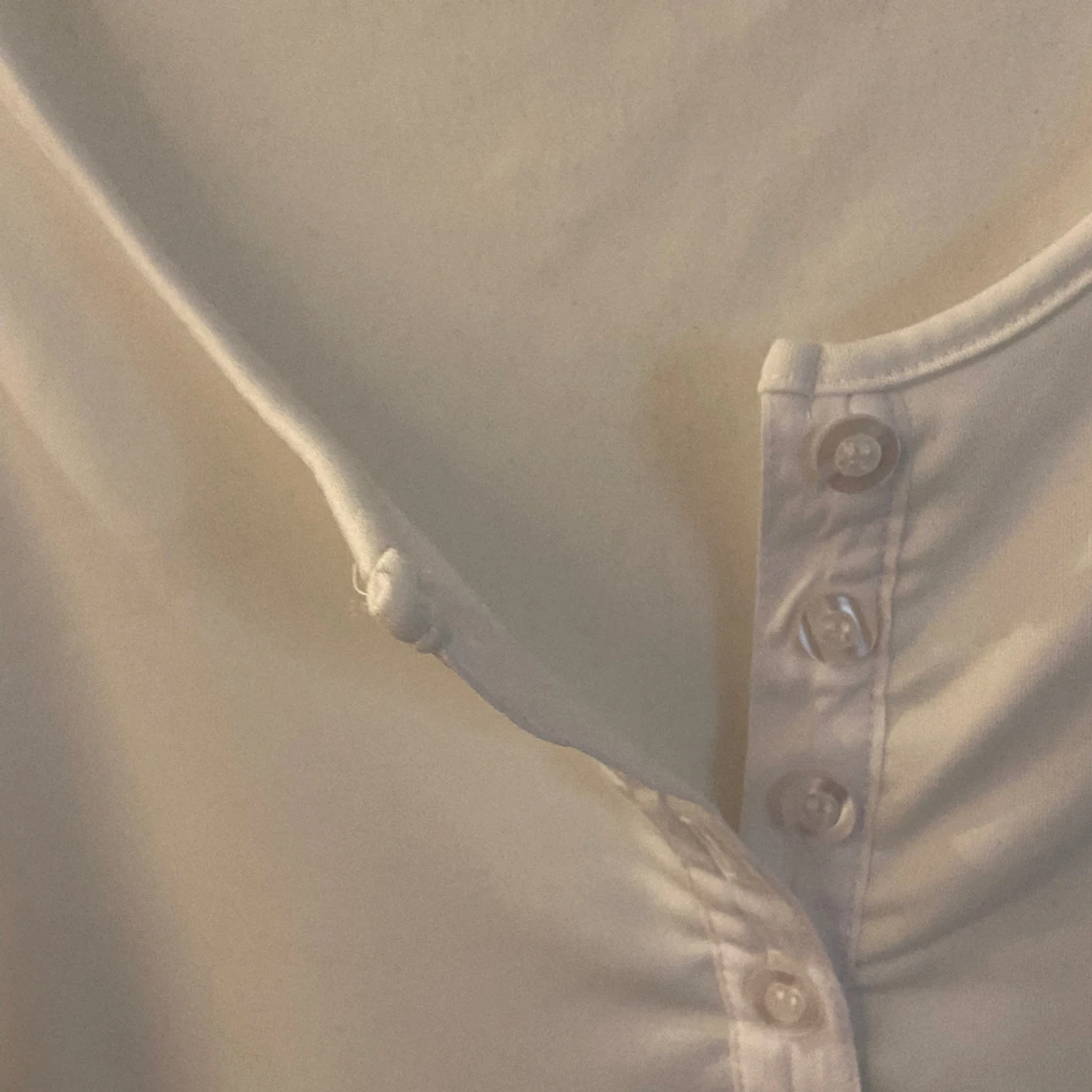 Vit långärmad tröja med ludd i - 91