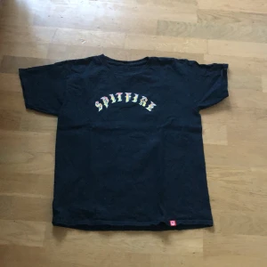 Spitfire T-shirt  - Spitfire T-shirt svart xs