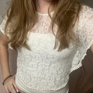 Spets topp - Så snygg spets topp i jätte fint skick! Köpt på barnavdelning men passar xs💞
