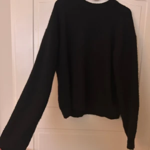 Stickad tröja - Nyskick ifrån HM!💕