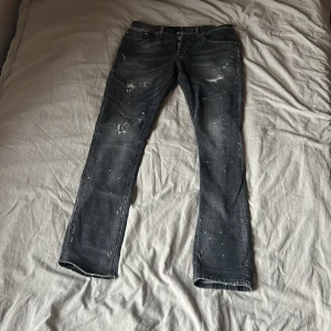 Dondup jeans - Säljer dessa riktigt feta jeansen för endast 899 skick 10/10 aldrig andvända storlek w29