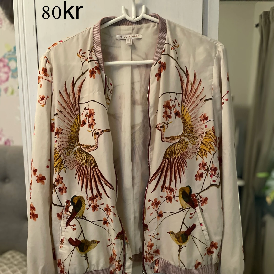 Sparsamt använda toppar/jackor - 91