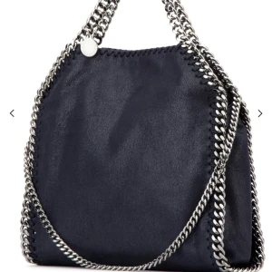 Stella McCartney Falabella Mini Tote Bag - Säljer denna snygga Stella McCartney väska, dustbag tillkommer