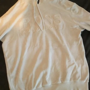 Hugo Boss - Storlek S, helt fräsh inga hål eller sådant