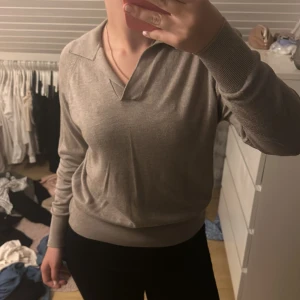 Stickad tröja  - Stickad tröja från Cubus 