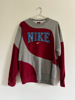 NIKE sweatshirt - Köpt i en second hand i London