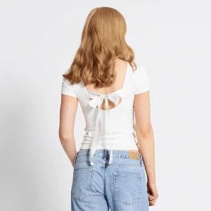 T shirt - Säljer denna T-shirt från lager 157, säljer pga inte kommer till användning💘