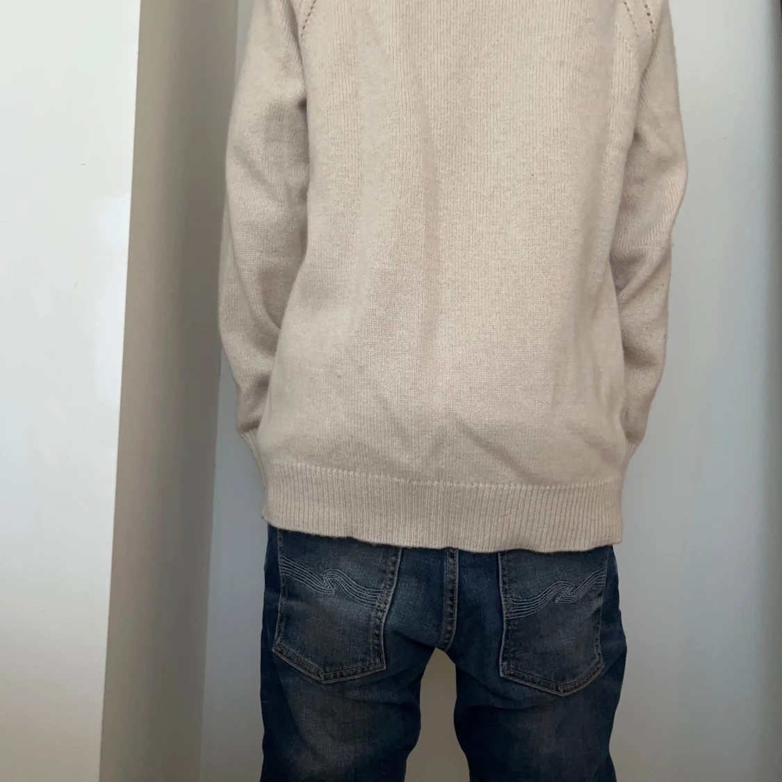 Beige stickad tröja - 90