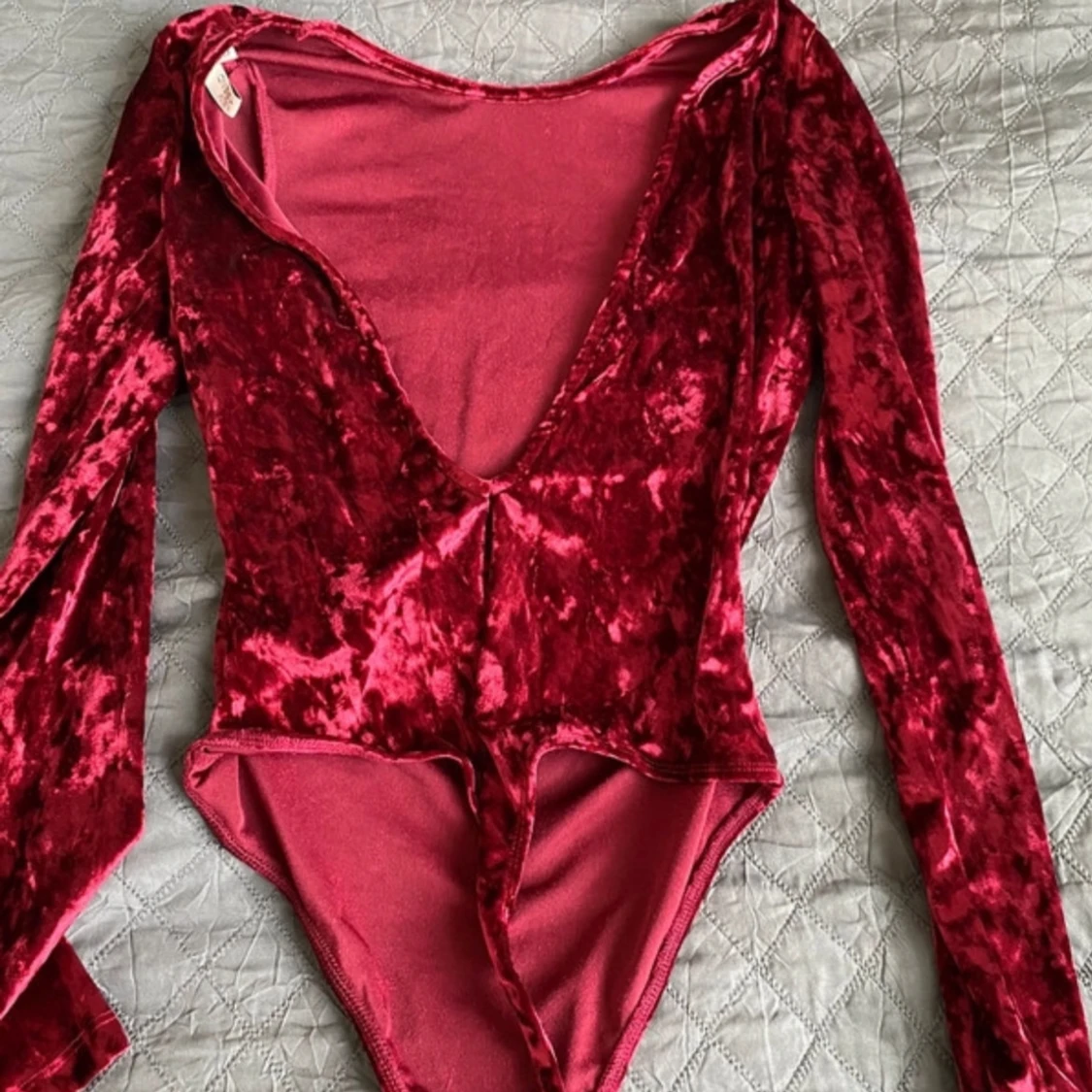 Röd sammetstopp - 90