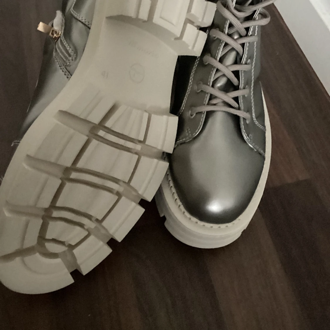 Tamaris ,st 41,ny - 91