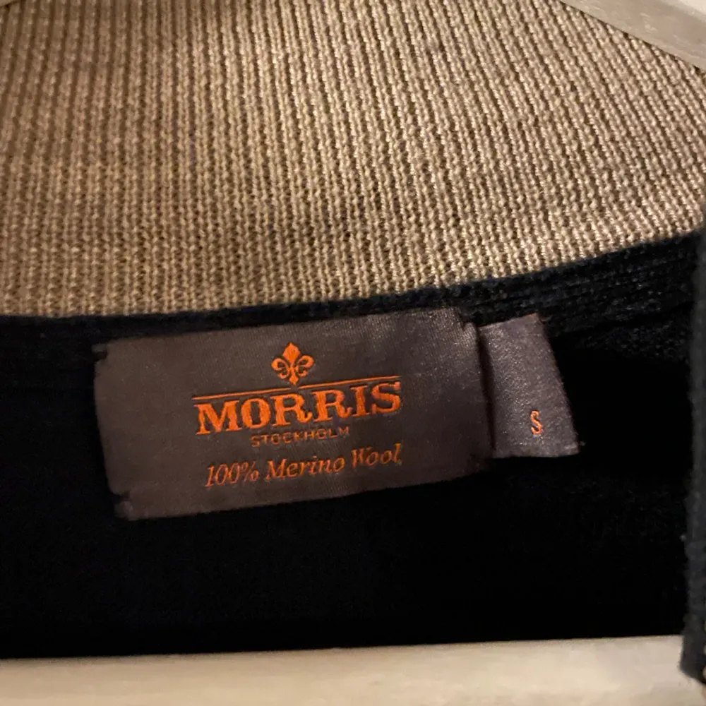 Morris Full Zip i nyskick | Inga hål eller defekter | Nypris 1799kr | Mitt pris 899 . Hoodies.